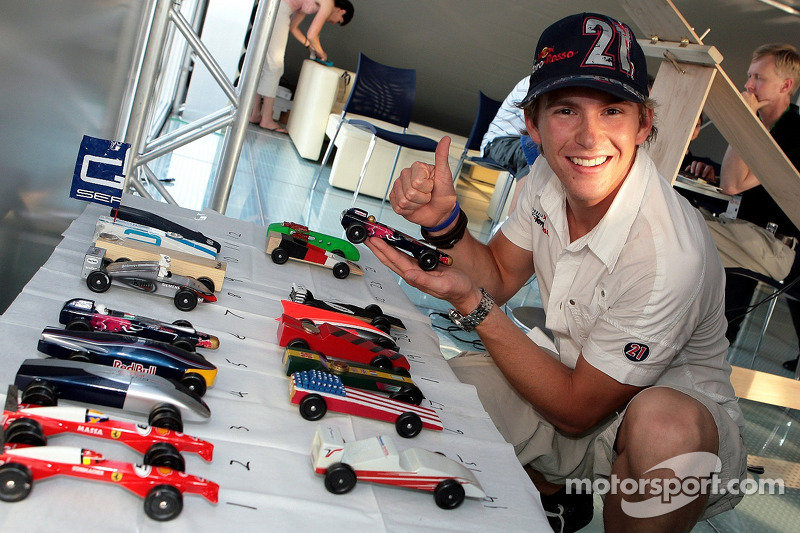 GEPA-130706158 - MAGNY-COURS,FRANCE,13.JUL.06 - FORMULA 1, MOTORSPORT - Formula One Grand Prix of France, preview, Chilled Thursday. Image shows Scott Speed (USA/ Scuderia Toro Rosso) and the Pinewood-Derby. Photo: GEPA pictures/ Franz Pammer